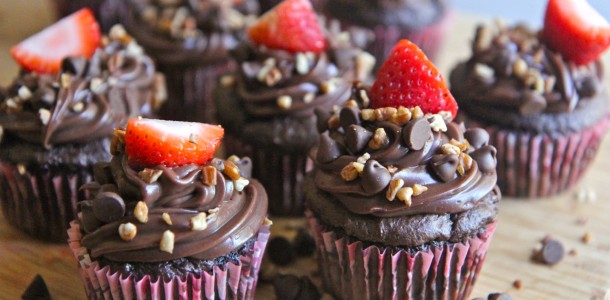 Death By Chocolate Cupcakes Recipe Chocolate Sour Cream Frosting
