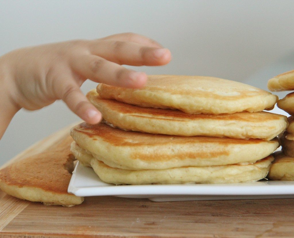 Fluffy Buttermilk Pancakes Recipe | Divas Can Cook