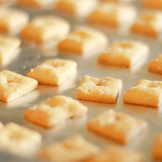 Homemade Cheese Cracker Recipe So Easy!