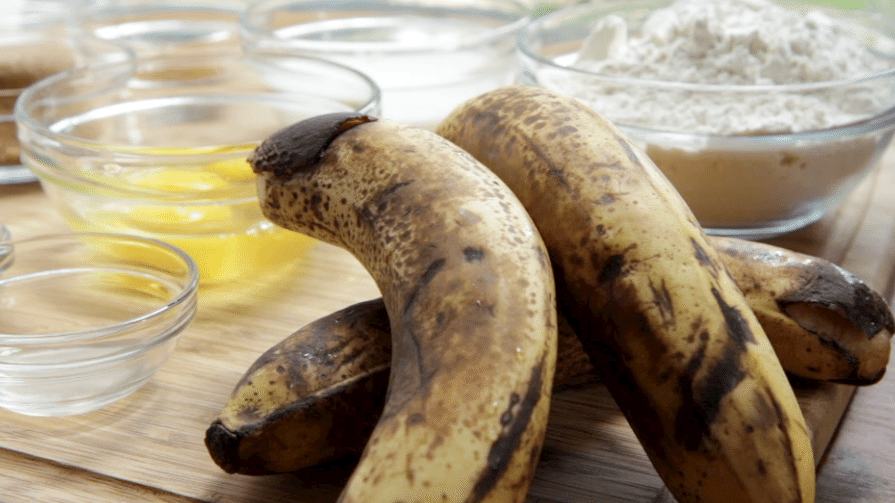 easy moist banana bread recipe