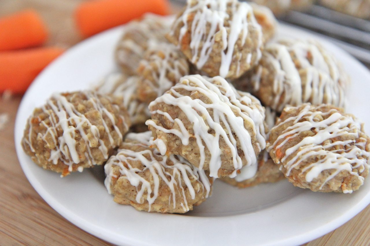 Easy Carrot Cake Oatmeal Cookies Recipe