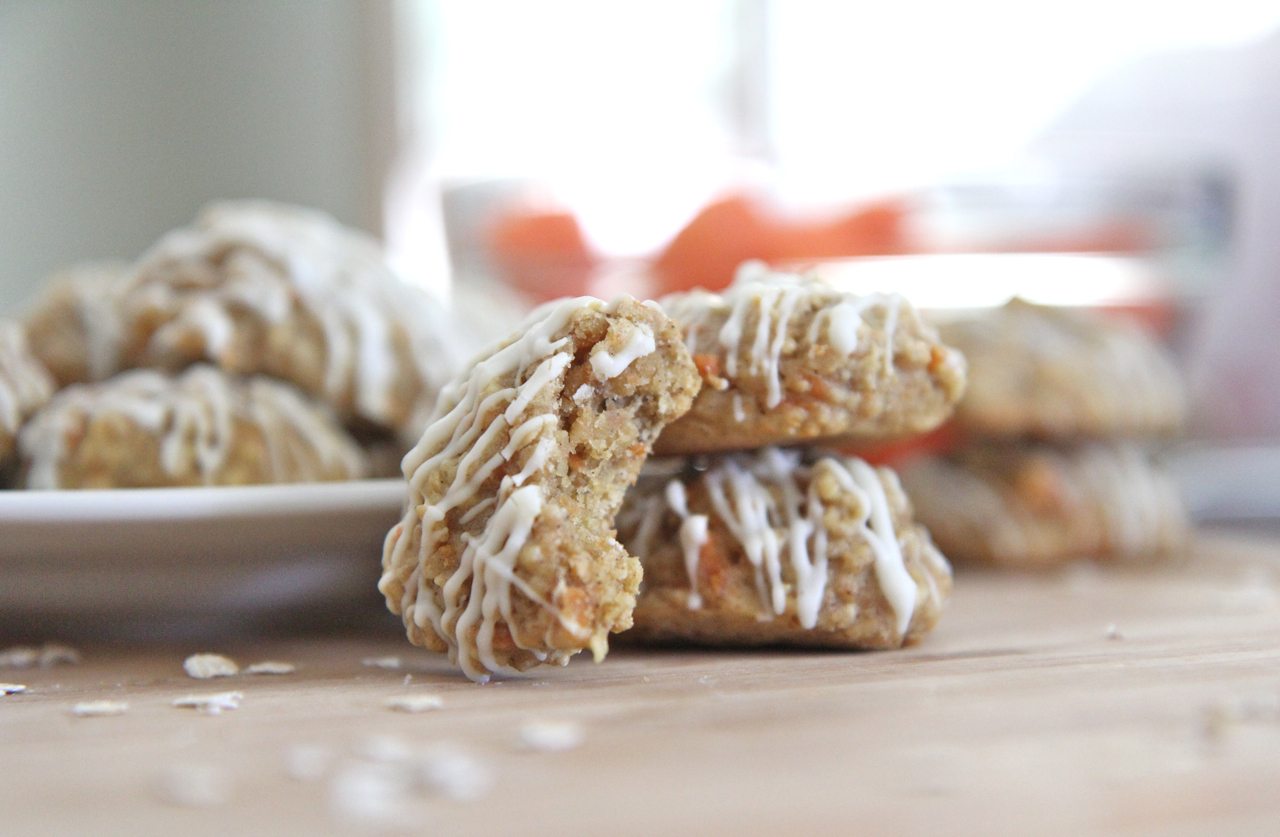 Easy Carrot Cake Oatmeal Cookies Recipe