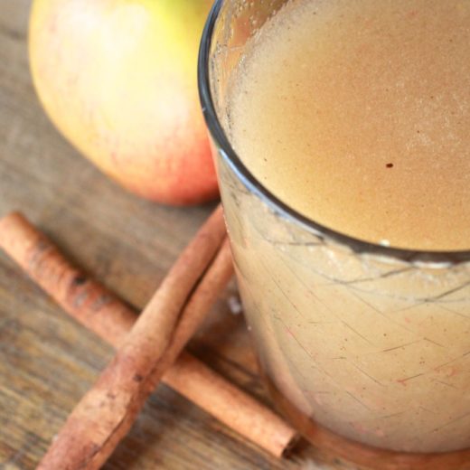 Sweet Apple Cider Vinegar Detox Drink