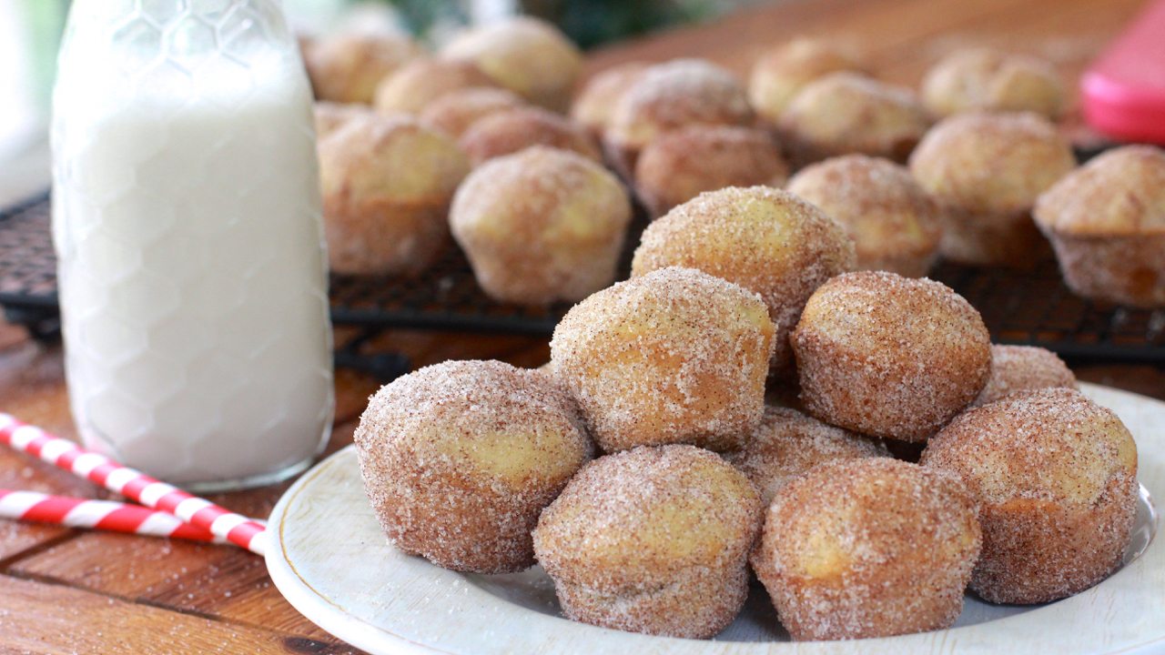 homemade cinnamon sugar doughnut muffins recipe