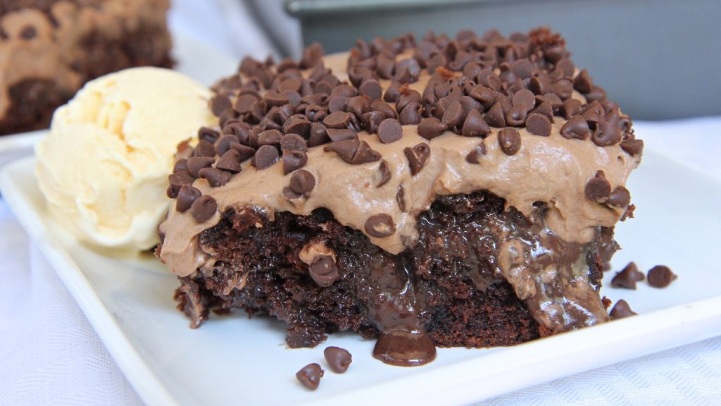 chocolate-poke-cake