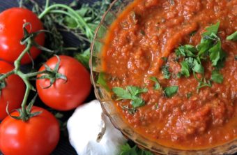 easy tomato sauce