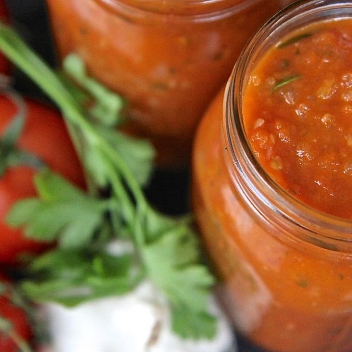 Homemade Tomato Sauce Using Fresh Tomatoes
