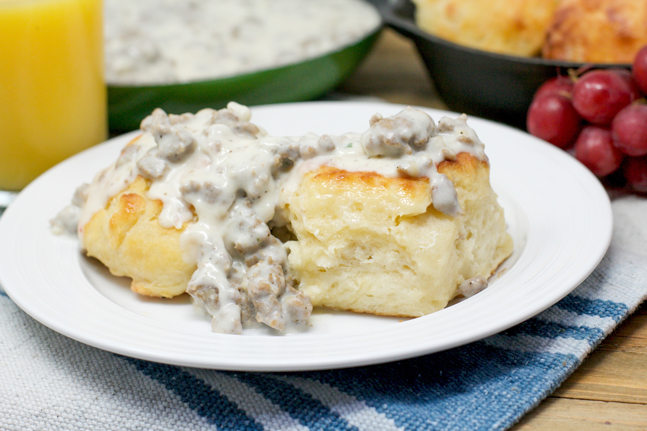 southern biscuits and gravy
