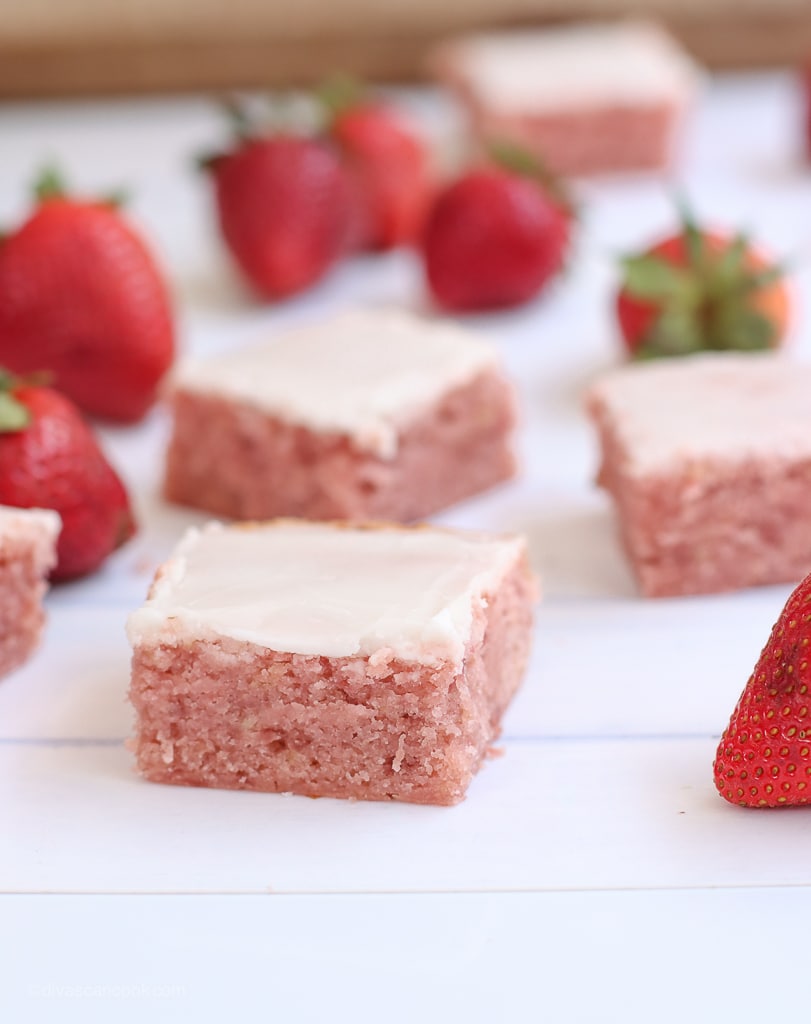 how to make strawberry brownies