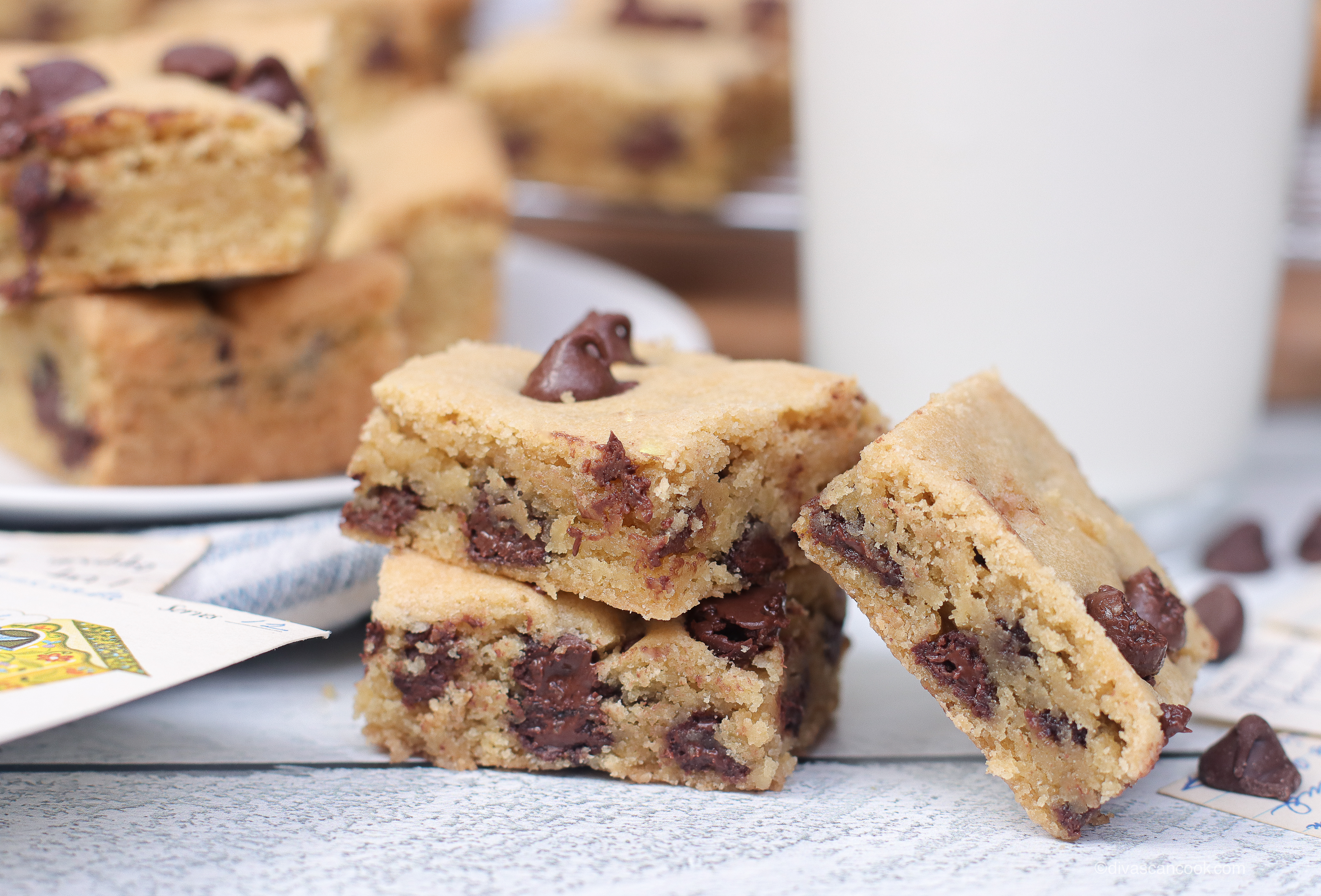 easy chocolate chip cookie bars recipe